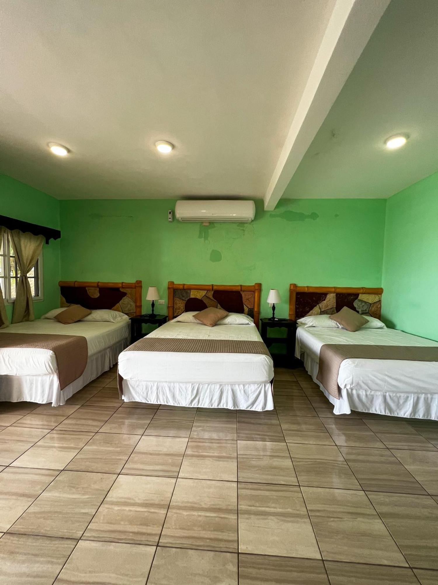 Hotel Pazifico En Монтеррико Экстерьер фото