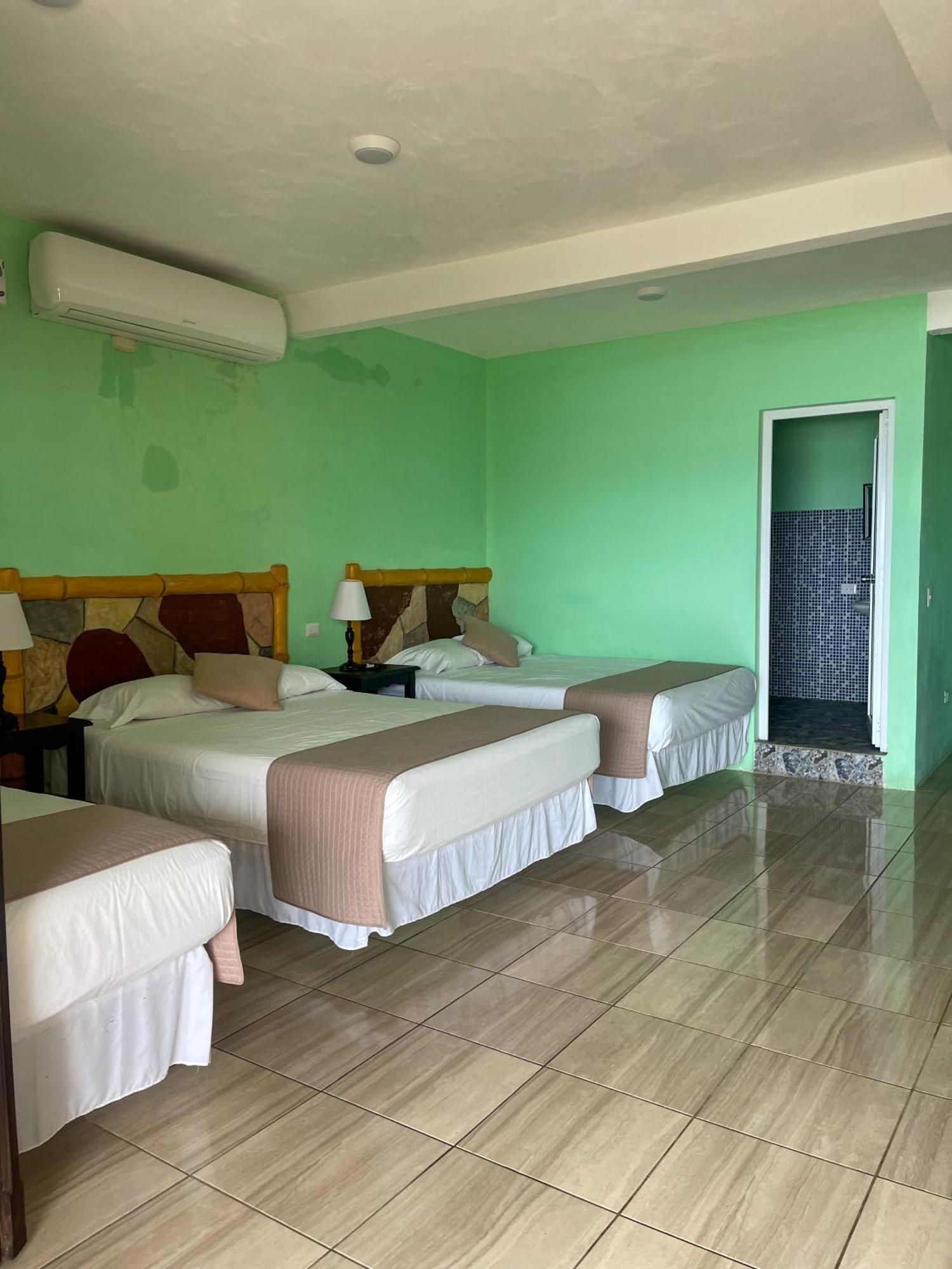 Hotel Pazifico En Монтеррико Экстерьер фото